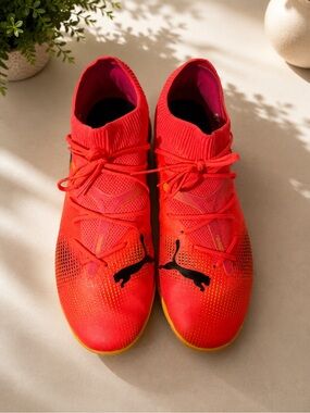 Puma Bright Red Knit Athletic Soccer Shoes